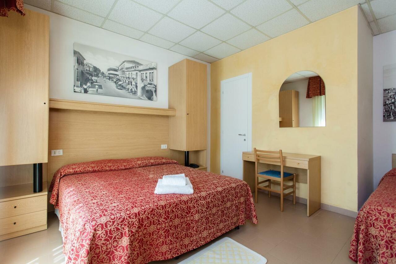 Hotel Al Mare Lido di Jesolo Ngoại thất bức ảnh