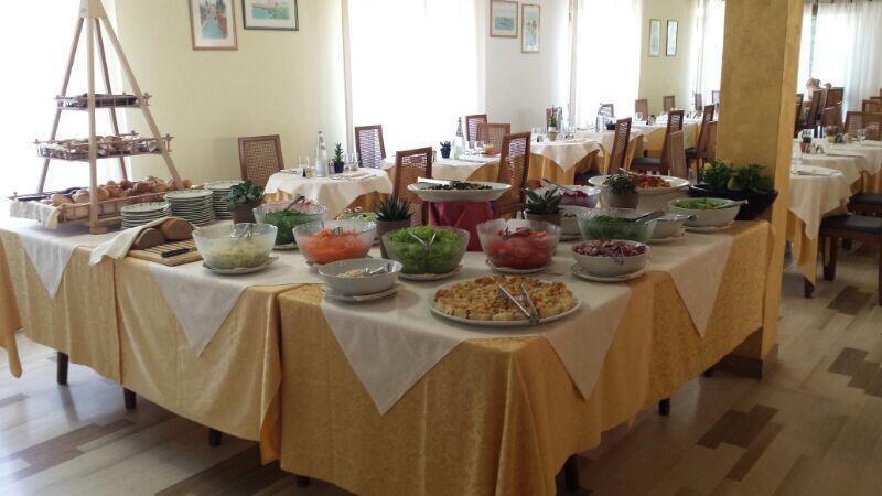 Hotel Al Mare Lido di Jesolo Ngoại thất bức ảnh